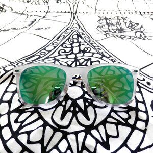 Ray-Ban || Wayfarer LightRay